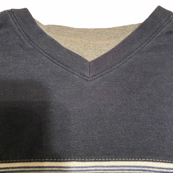 Men’s Shirt Blue and Gray Medium V-neck Short Sleeves Cotton 90s Retro - Picture 2 of 4